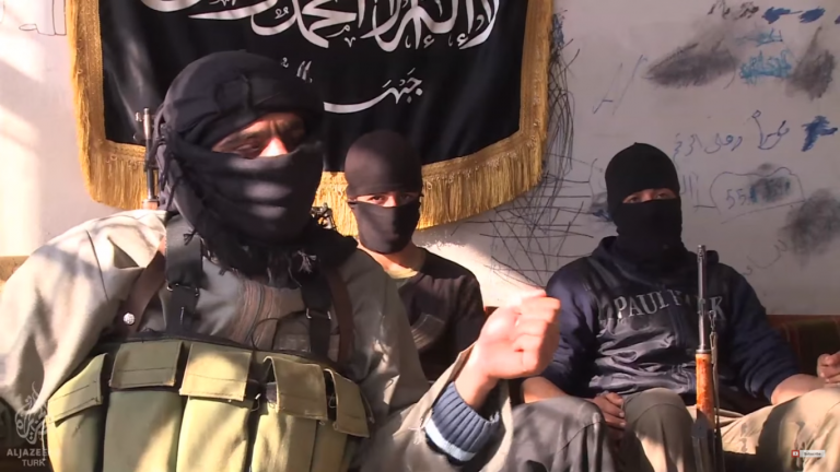 Suriye’de Savaşan Gruplar ve Kameraman Yasir [Belgesel]