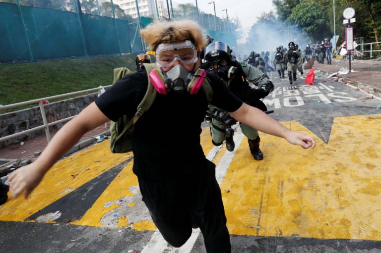 Hong Kong’da Gözaltına Alınanların Sayısı 3500 Geçti