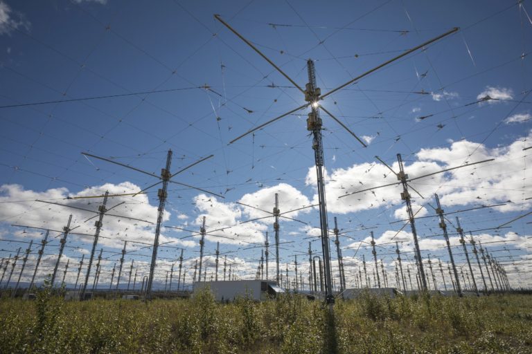 HAARP İddiaları: Şüphe ve Korku Tacirliği