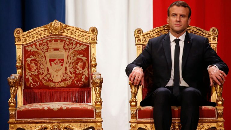 Emmanuel Macron’un Hayatına Genel Bir Bakış